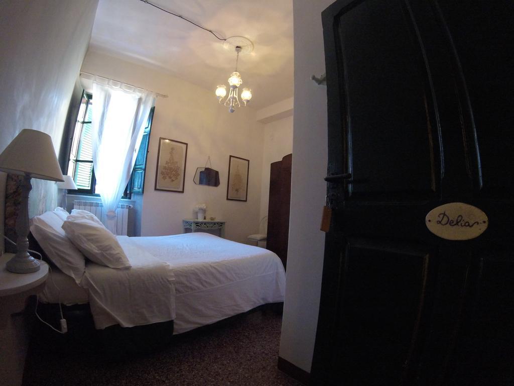 La Casa Dei Carrai Bed and Breakfast Pitigliano Rum bild