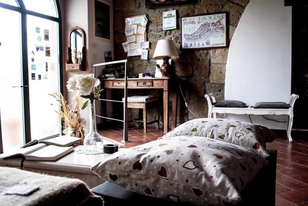 La Casa Dei Carrai Bed and Breakfast Pitigliano Exteriör bild